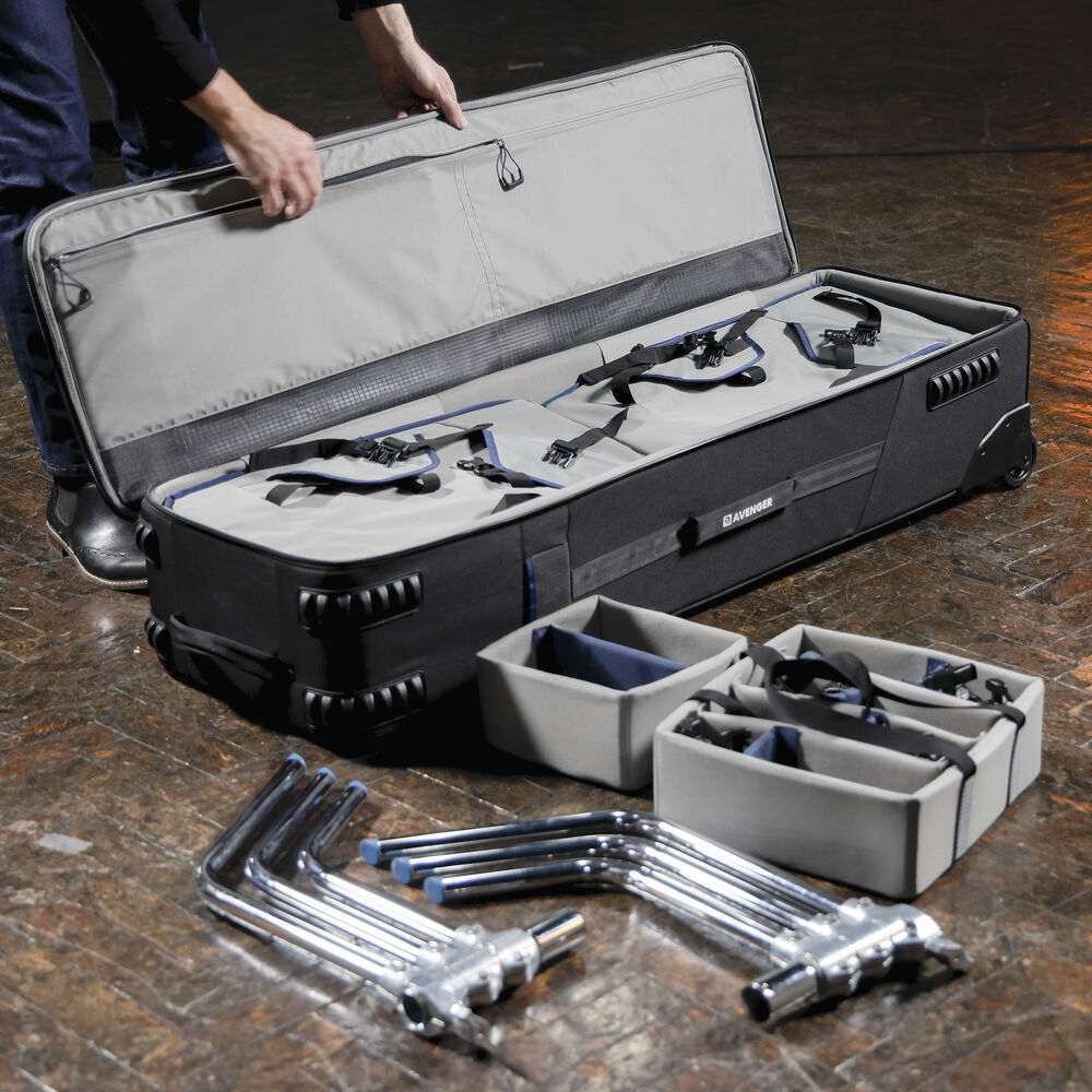 Maleta Avenger Triple C-Stand Roller Case